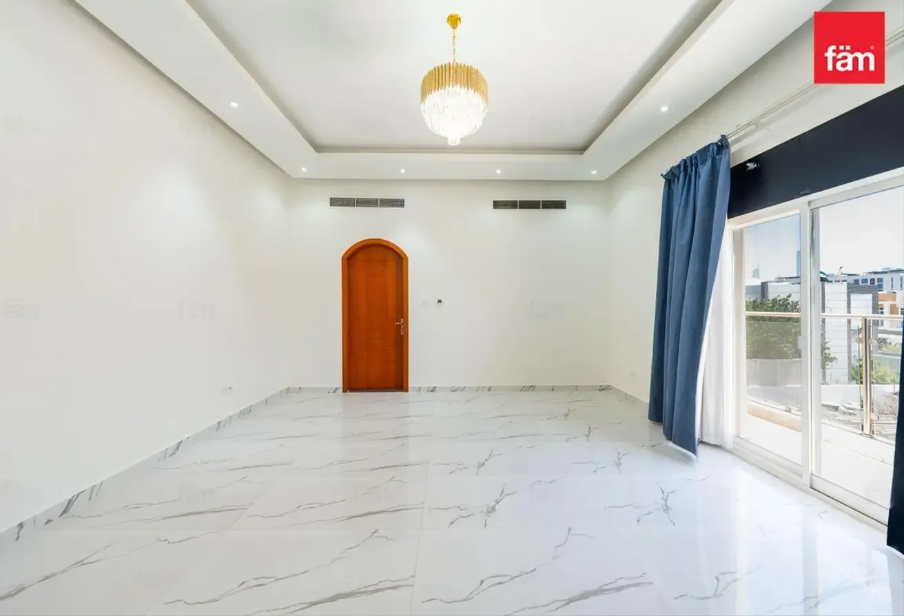Luxury Independent Villa In Al Furjan West