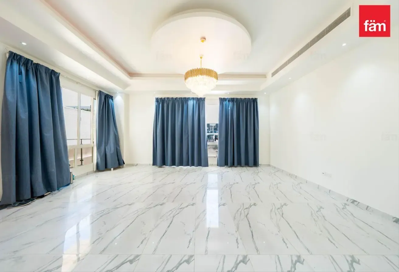 Luxury Independent Villa In Al Furjan West