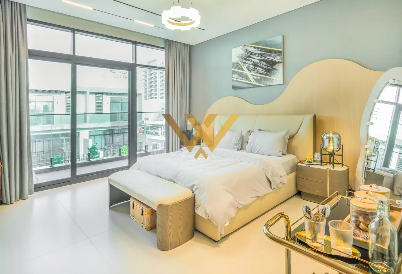 Upgraded 5BR+Maid's | Private Pool | High ROI