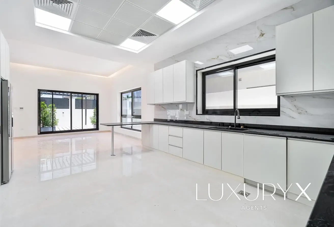 5BR Villa | Al Furjan | Brand New | European