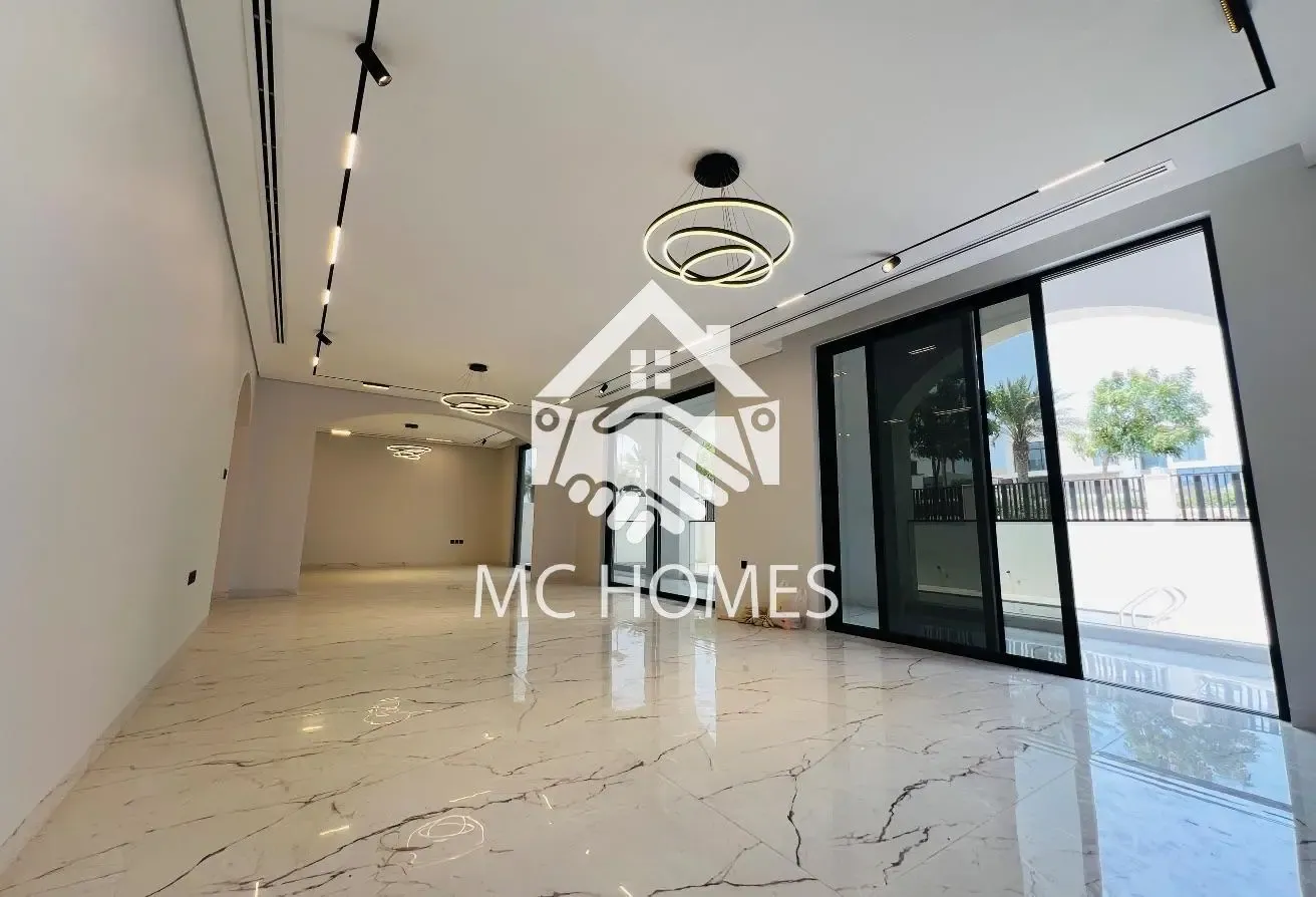 Spacious I 5BR+MAID | Multiple Options I PLOT 6600