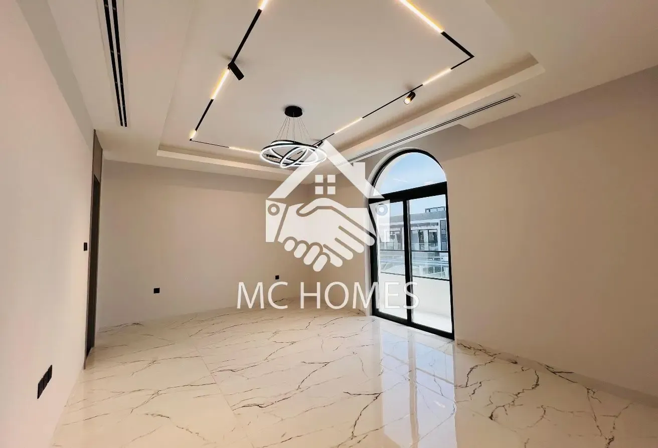 Spacious I 5BR+MAID | Multiple Options I PLOT 6600