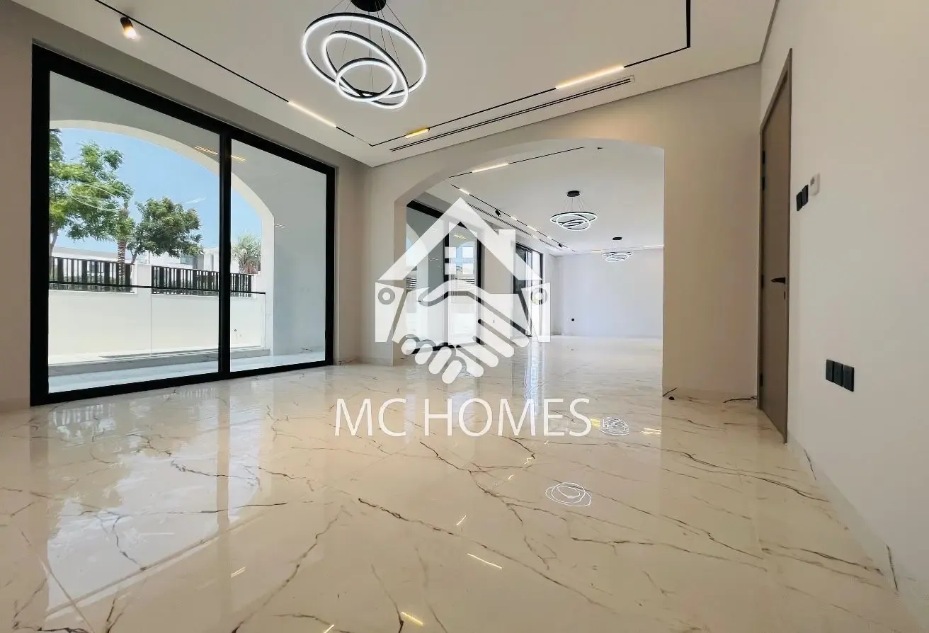 Spacious I 5BR+MAID | Multiple Options I PLOT 6600