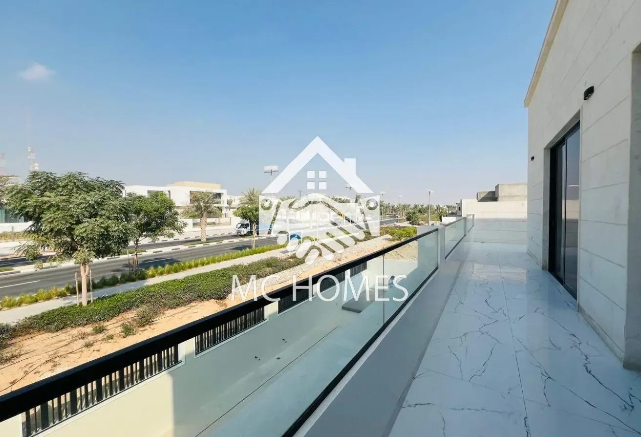 Spacious I 5BR+MAID | Multiple Options I PLOT 6600