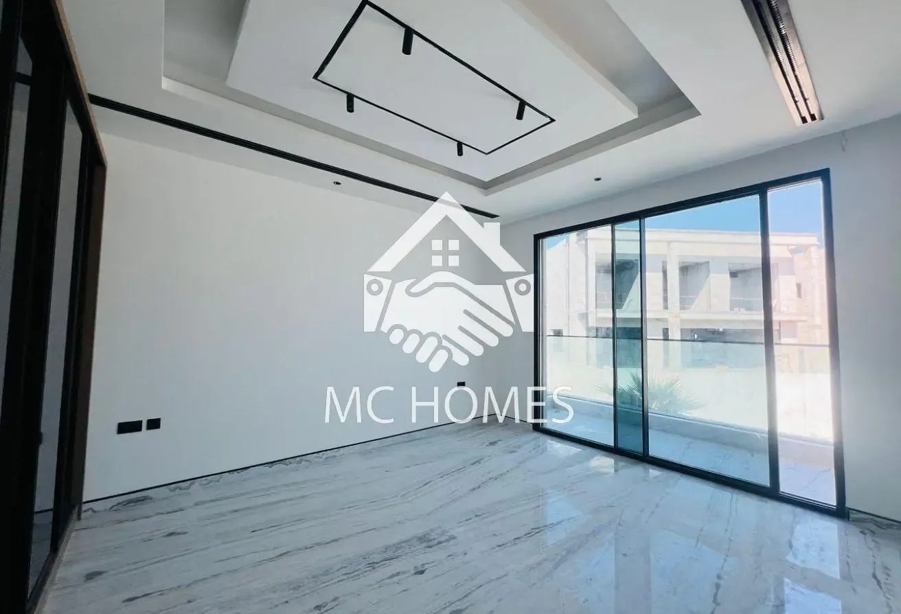 Brand New I 5BR Villa I Ready to Move IPLOT 6548