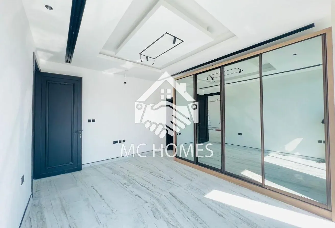 Brand New I 5BR Villa I Ready to Move IPLOT 6548