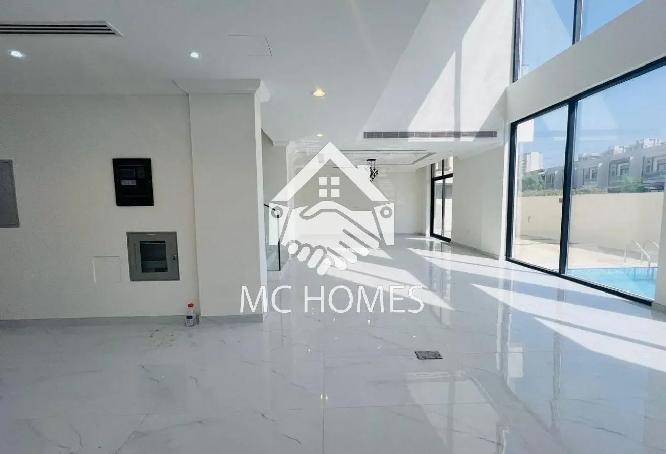 Brand New I 5BR Villa I Spacious  IPlot: 6458