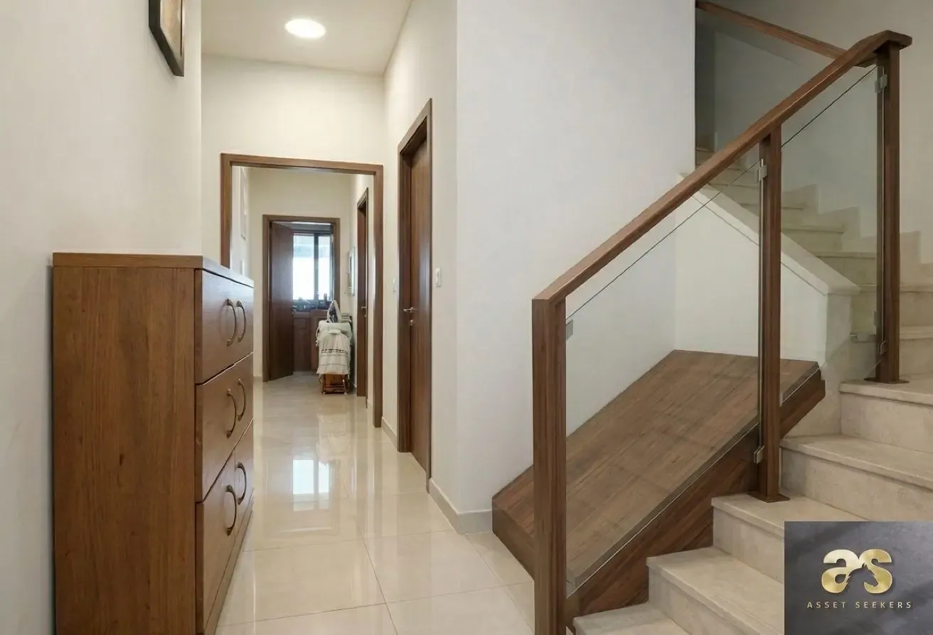3BR + M | Spacious Layout | VOT | Landscaped