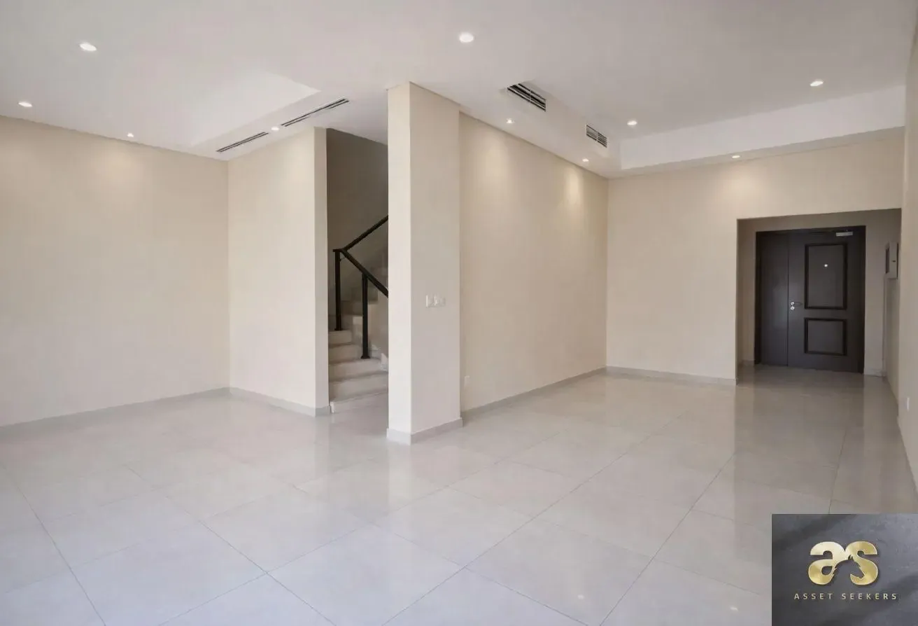 3BR + M | Spacious Layout | VOT | Landscaped