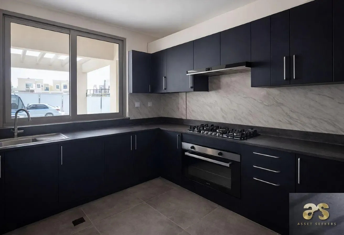 3BR + M | Spacious Layout | VOT | Landscaped