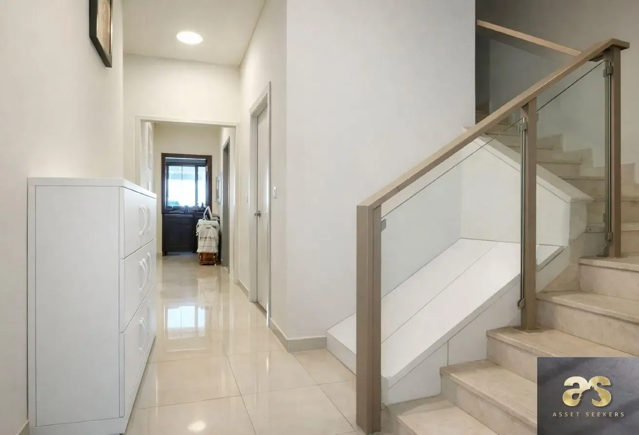 3BR + M | Spacious Layout | VOT | Landscaped