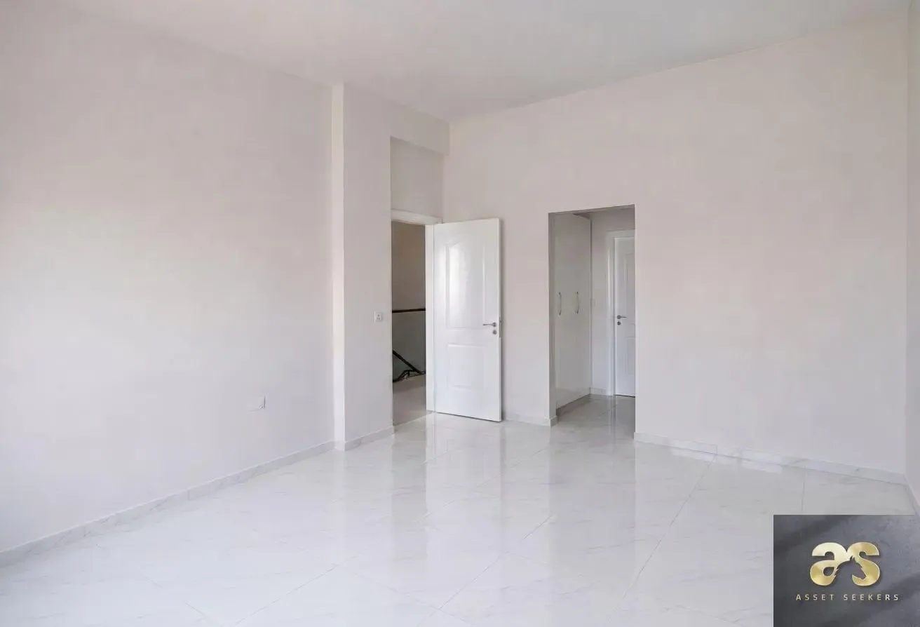 3BR + M | Spacious Layout | VOT | Landscaped