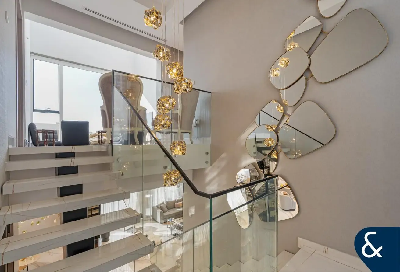 EXCLUSIVE | CUSTOM 5 BED | ONE OF A KIND