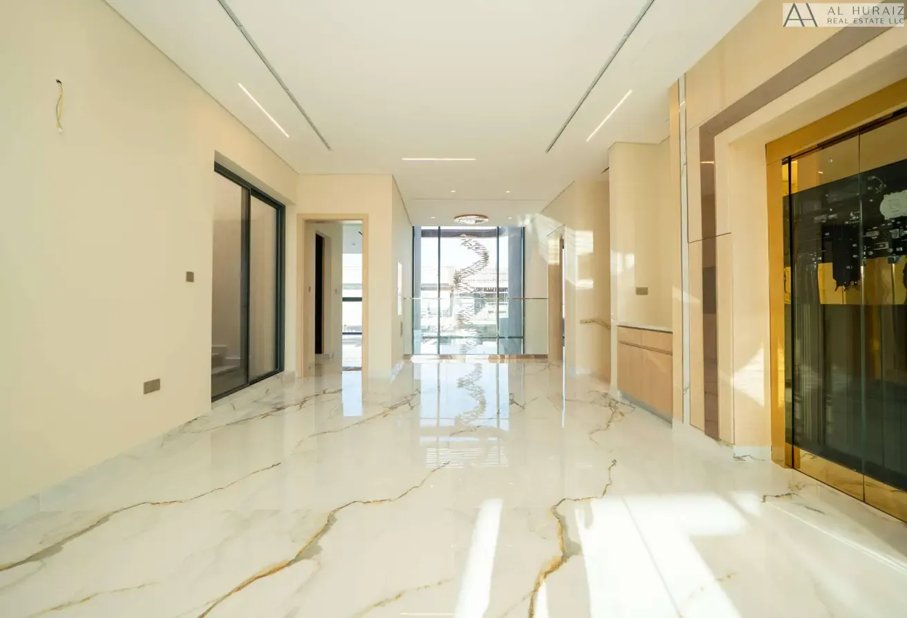 | HIGH-END CUSTOM VILLA | HILL TOP SKYLINE VIEWS |