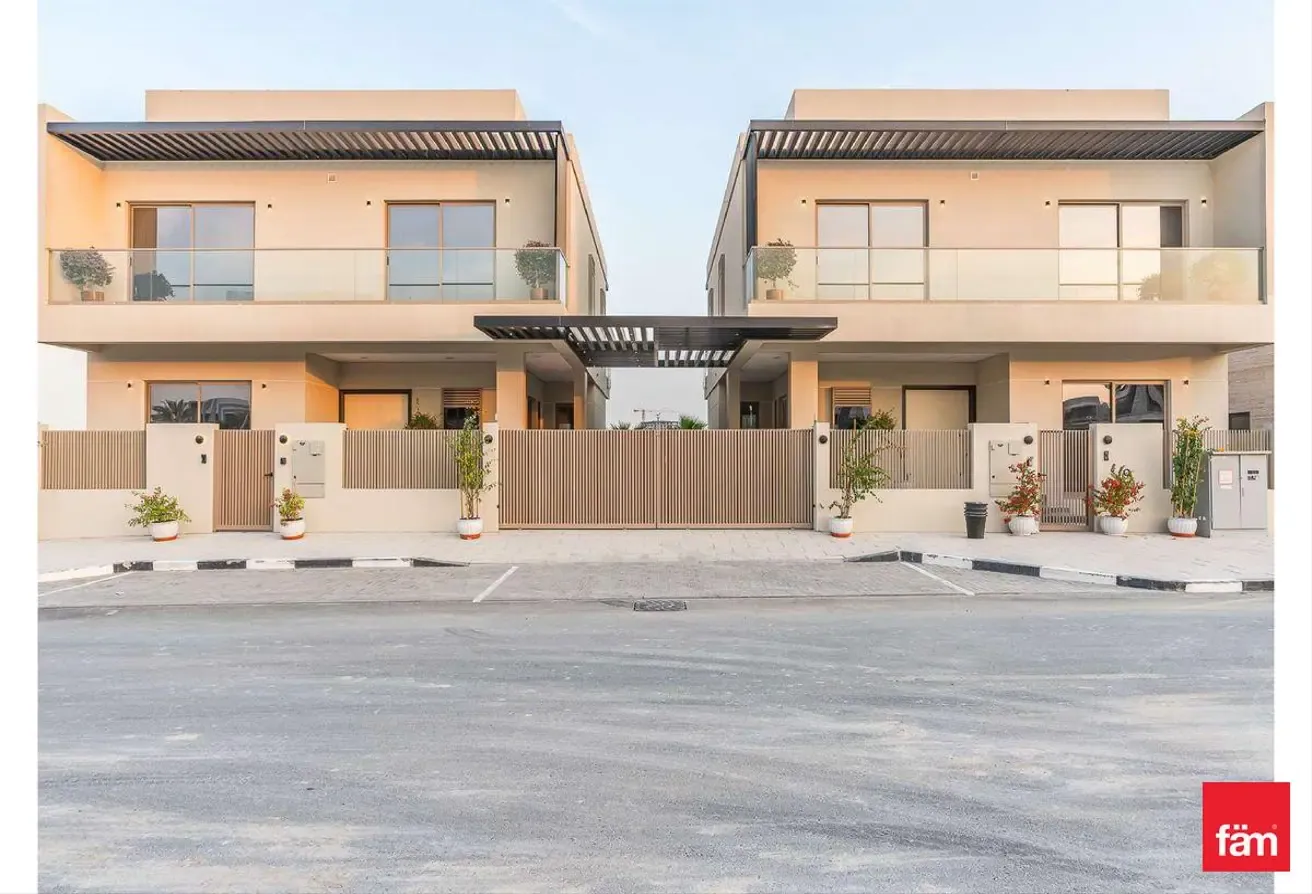 Spacious 4br + Maid | Modern Twin Villa | Vastu