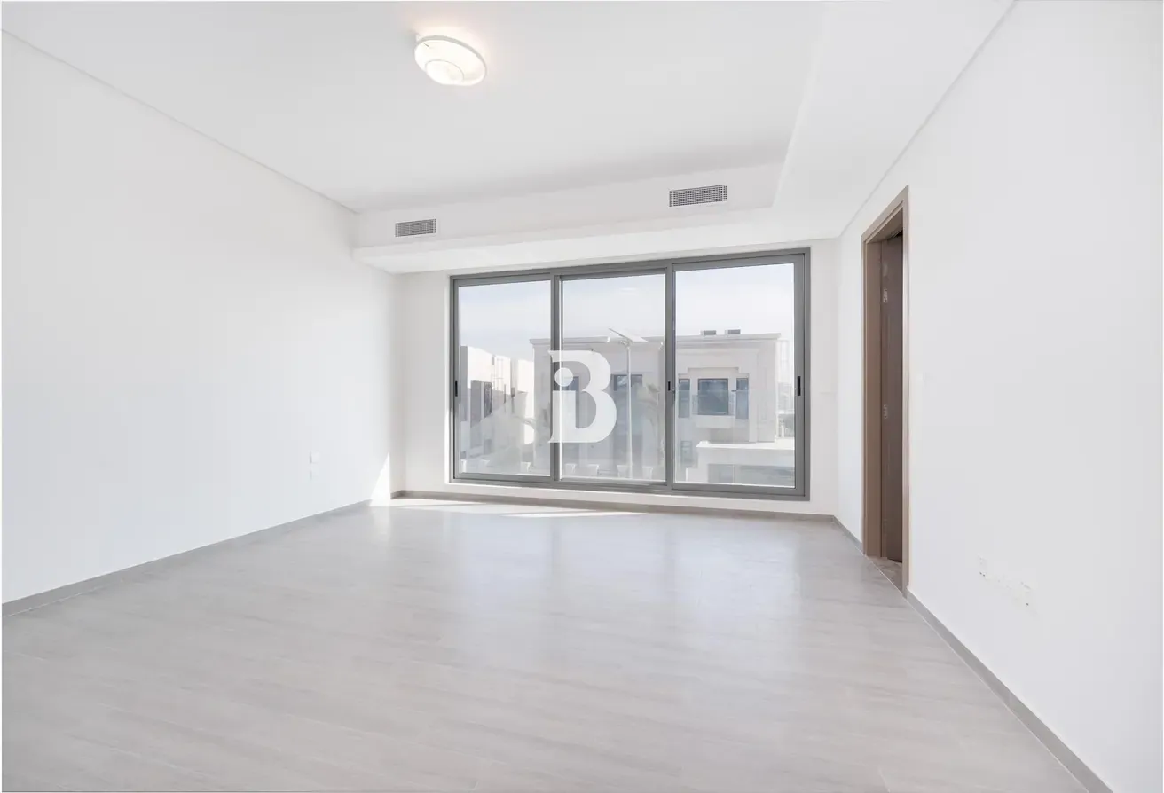 Custom 7 Bedroom | Rooftop | Skyline Views