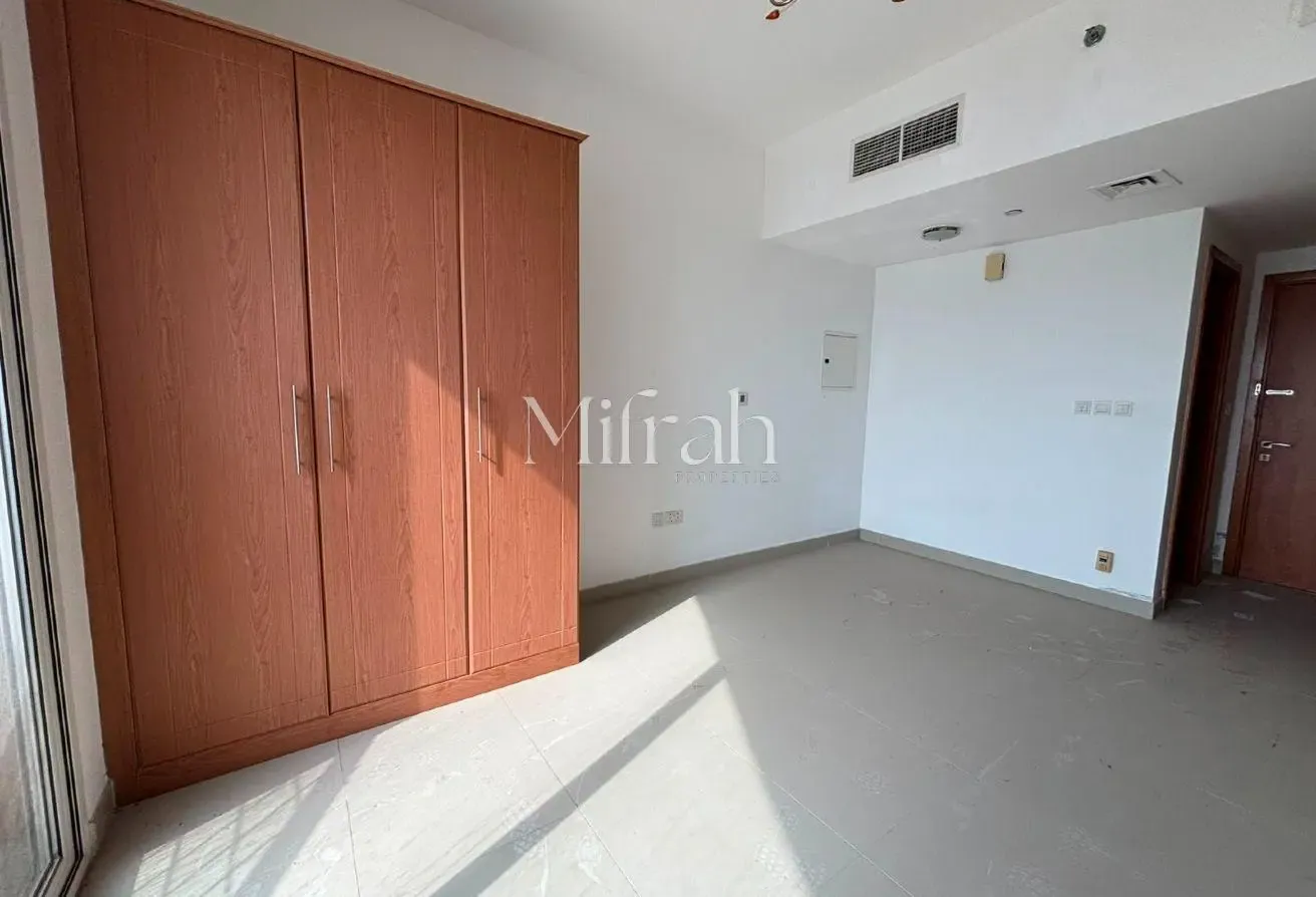 Best Deal | Vacant | Unfurnished Studio