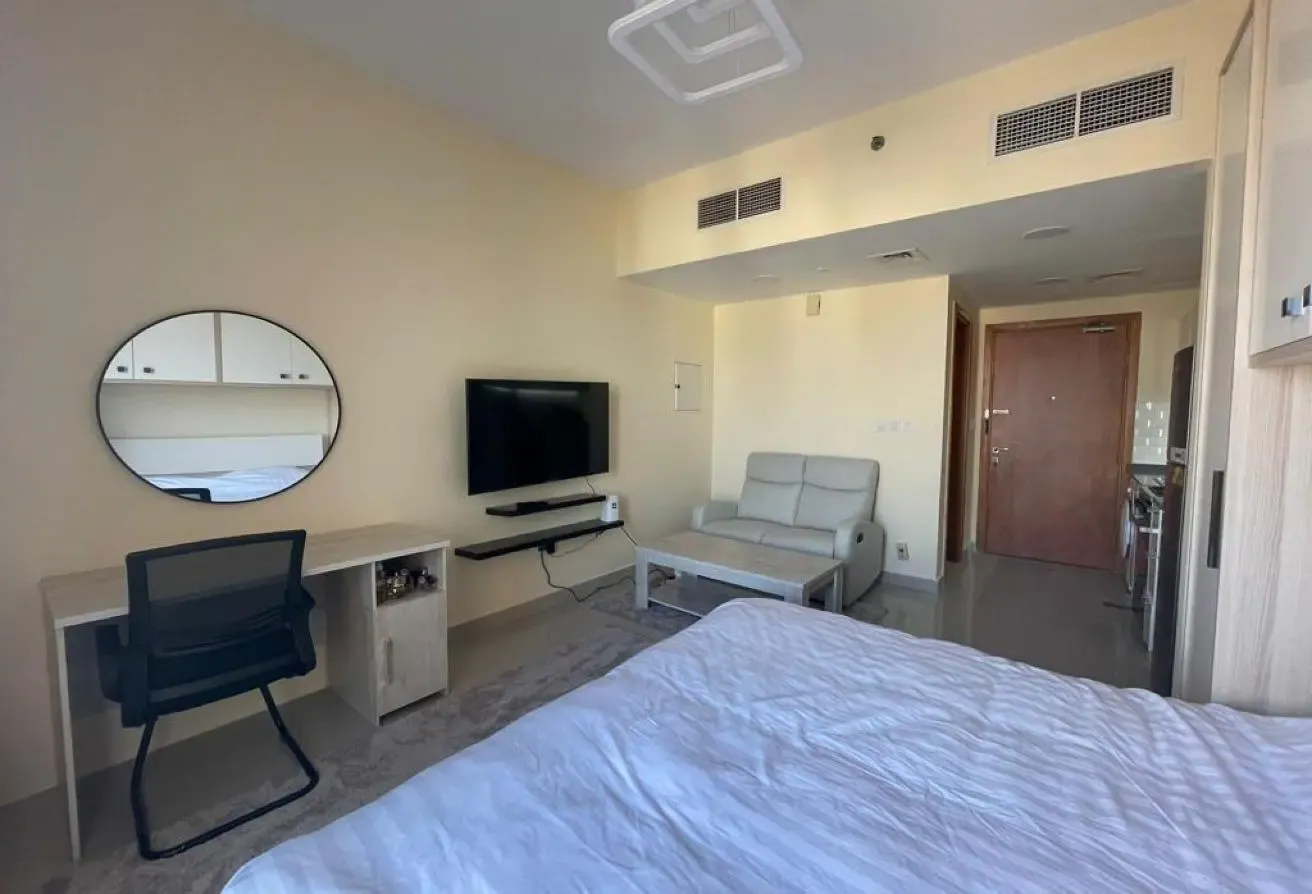 Furnished Studio | High-floor |Downtown City
