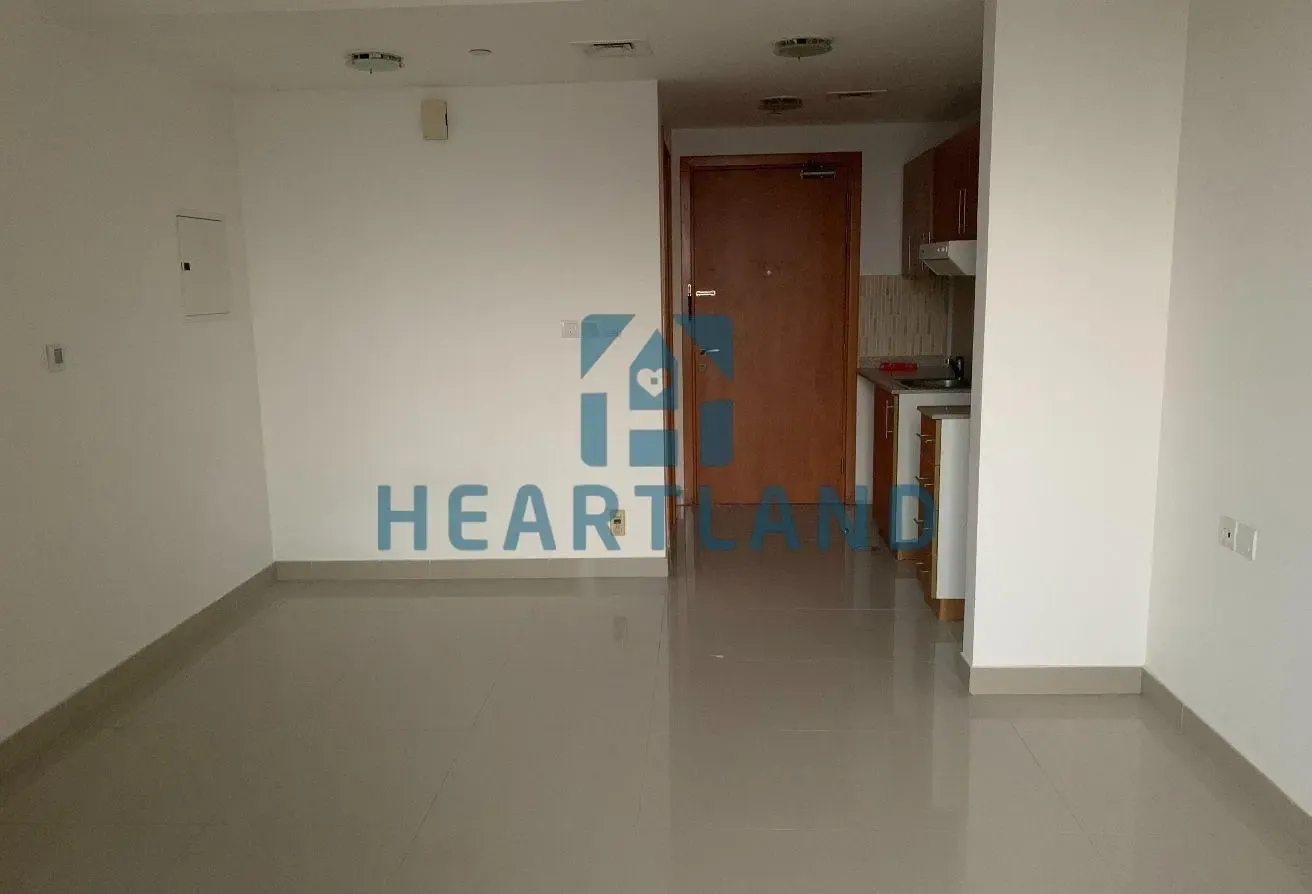 Vacant | High Floor | Studio | Lake View