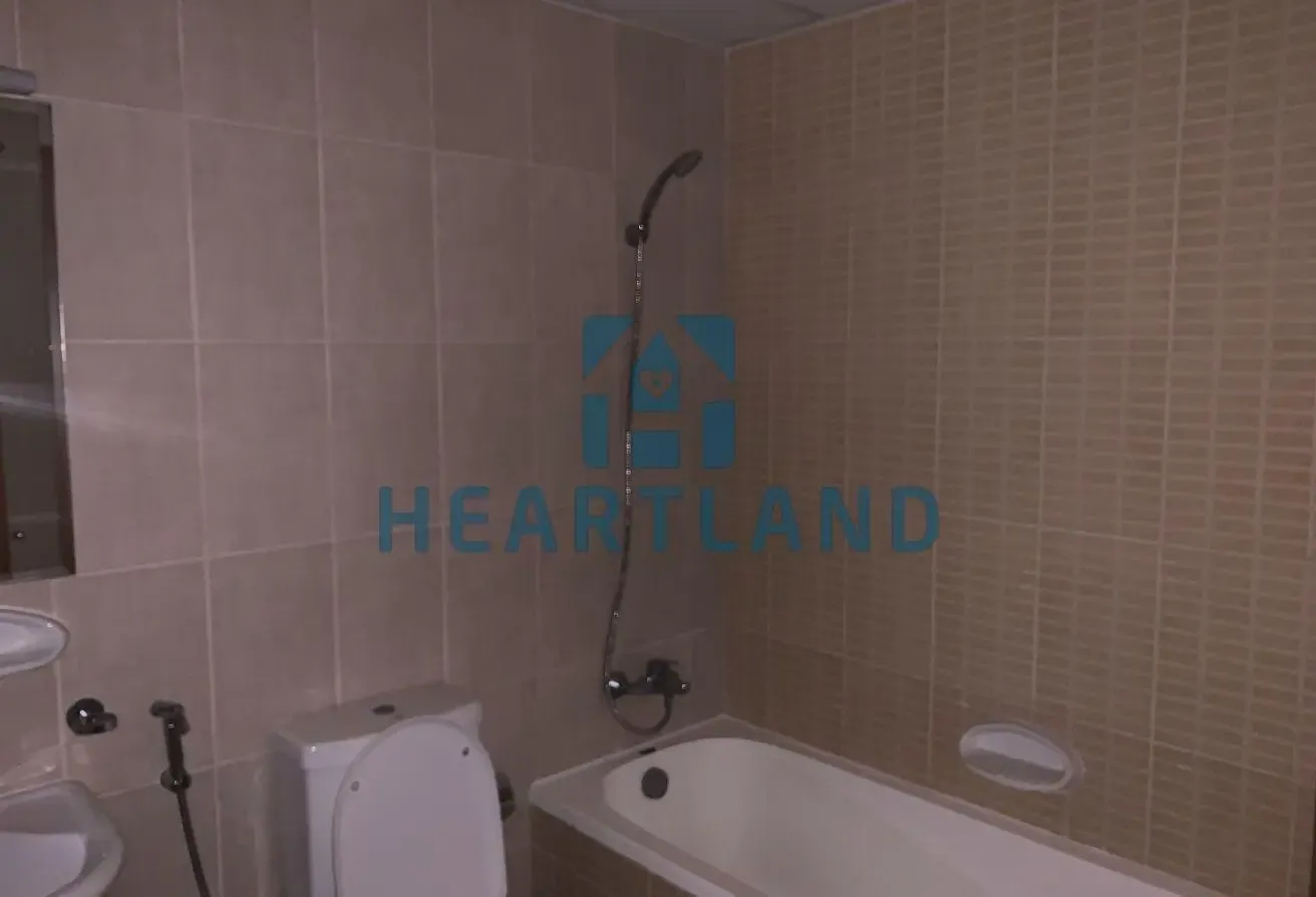 Vacant | High Floor | Studio | Lake View