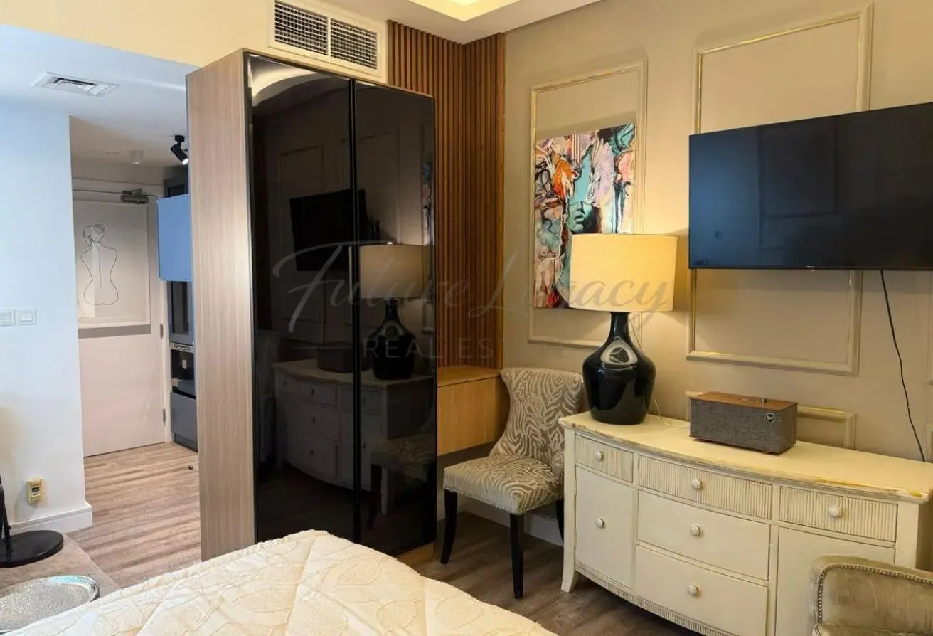 STYLISH COZY FURNISHED STUDIO l READY TO MOVE IN