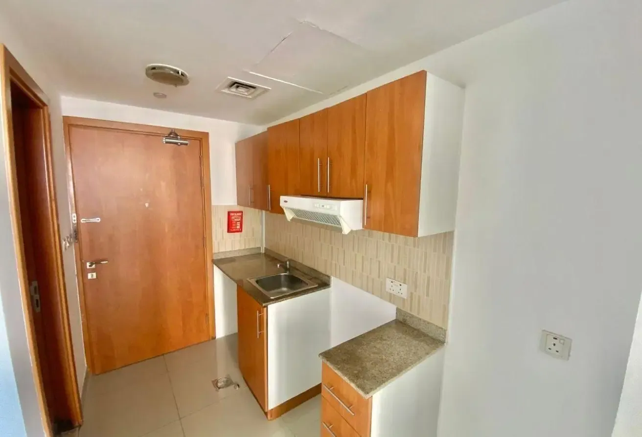 Grab Deal Sale Studio Lake Side Tower IMPZ