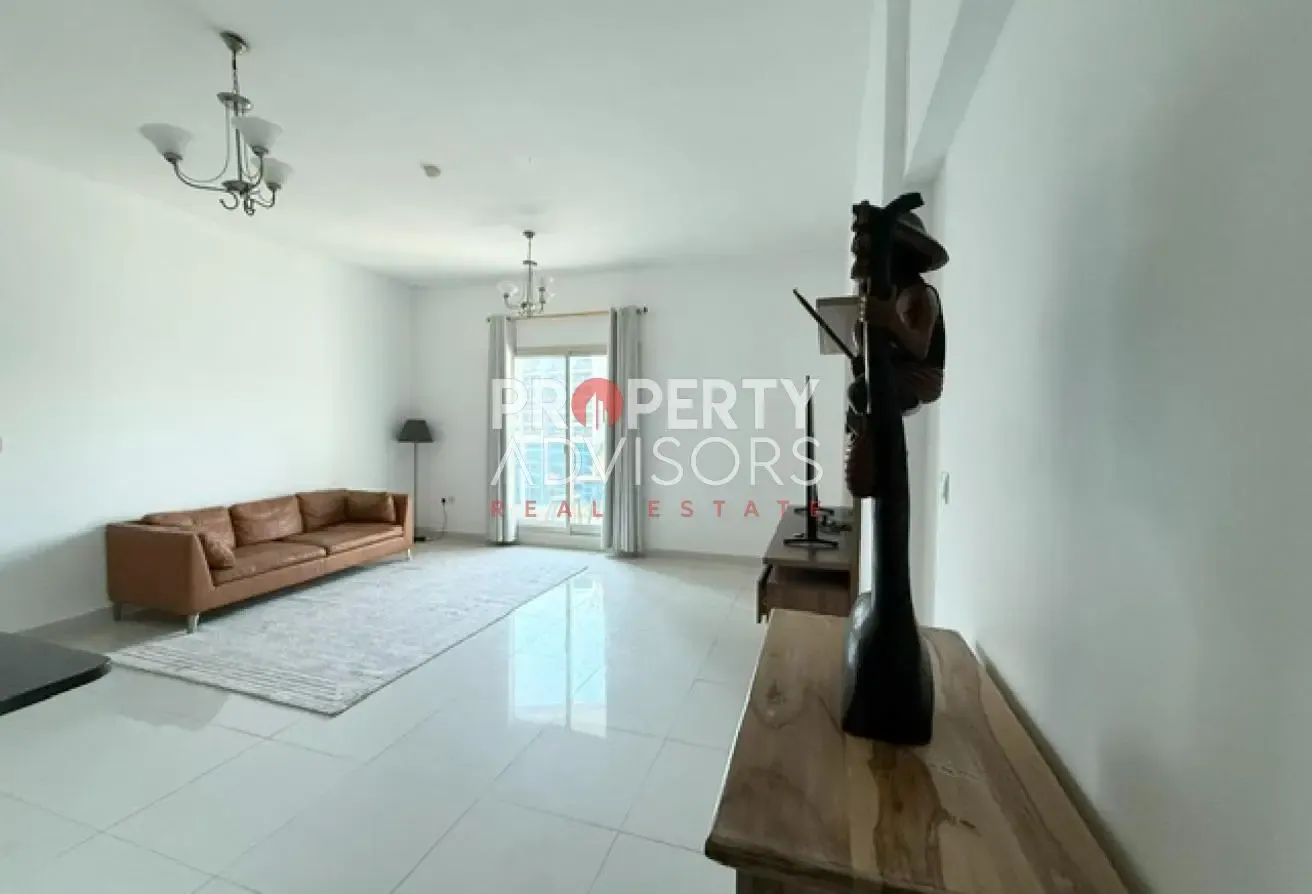 High floor 1BR | Spacious Layout | Prime location