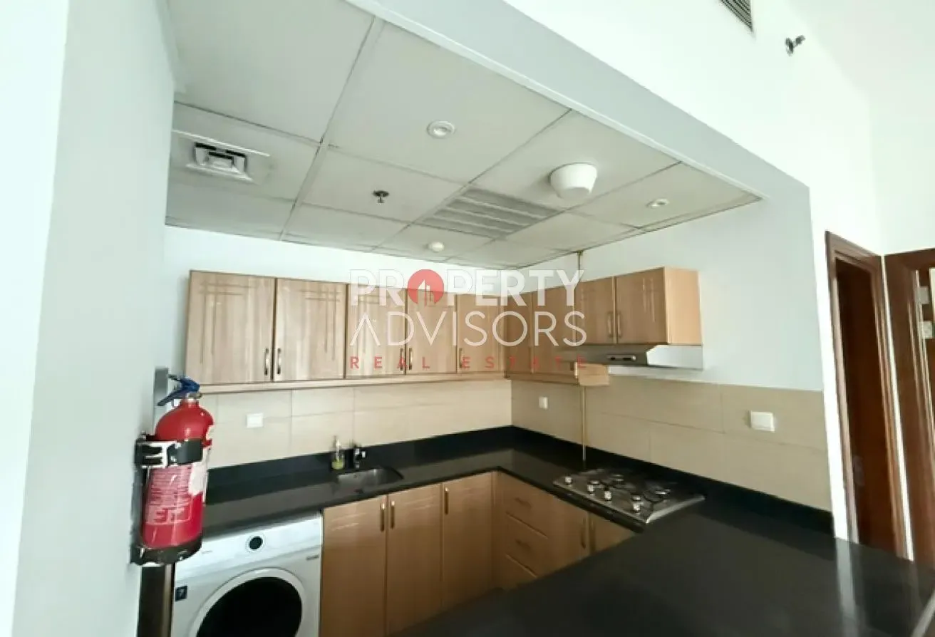 High floor 1BR | Spacious Layout | Prime location