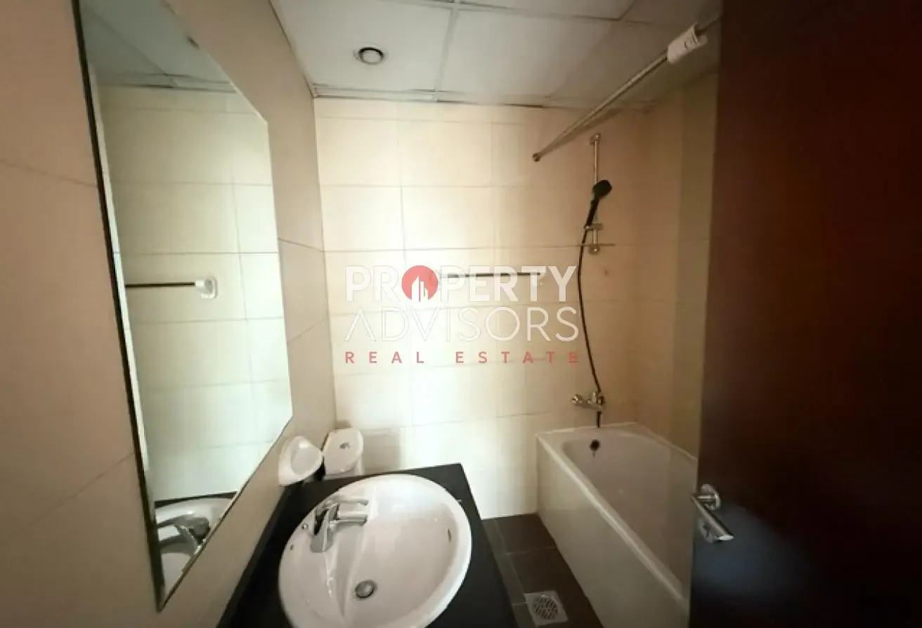 High floor 1BR | Spacious Layout | Prime location