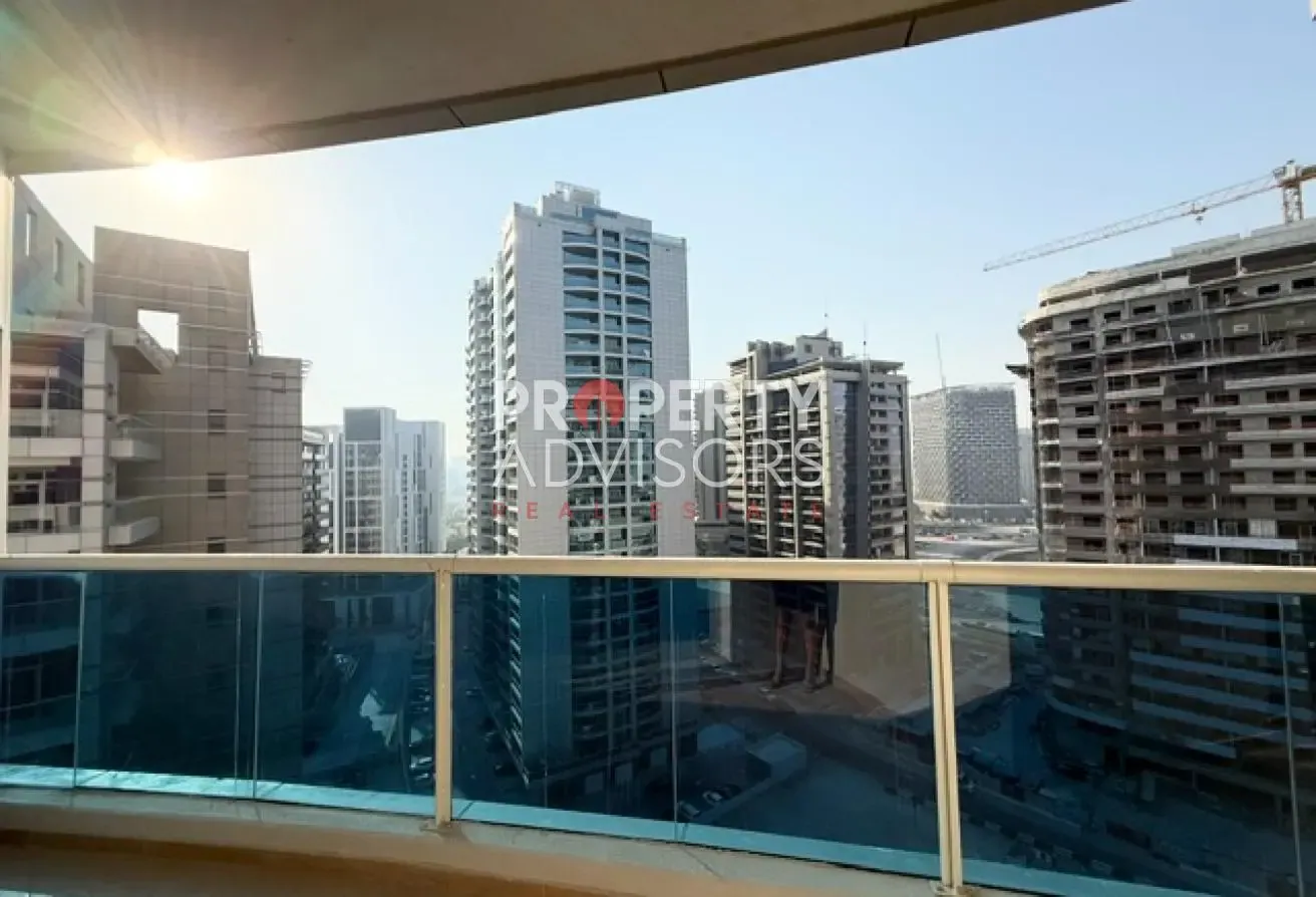 High floor 1BR | Spacious Layout | Prime location