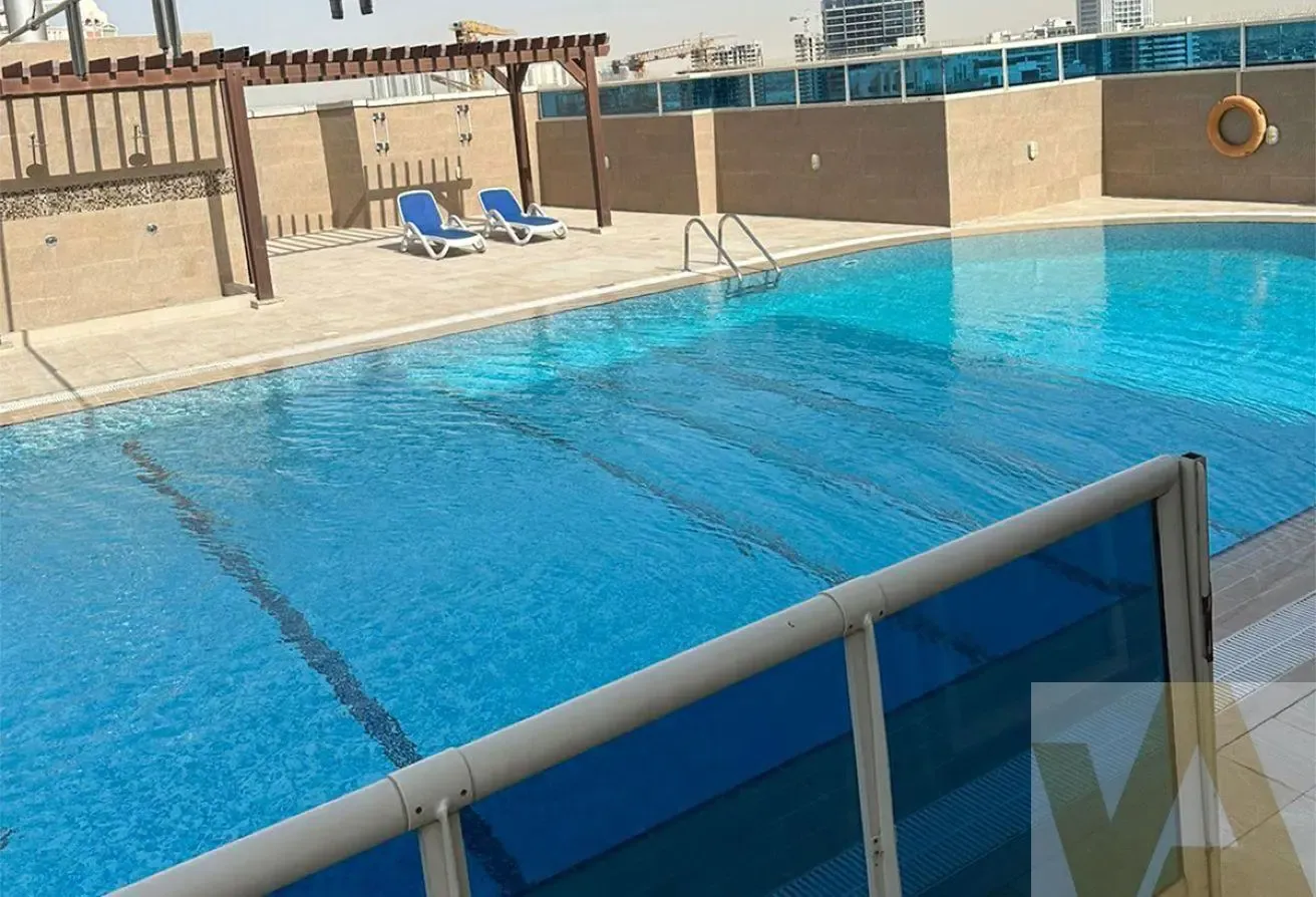 GOLF AND POOL VIEW | HIGH ROI | VACANT
