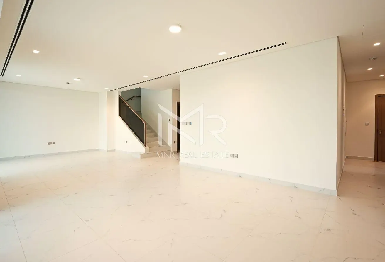 On Park | Stand Alone | High End Finishes