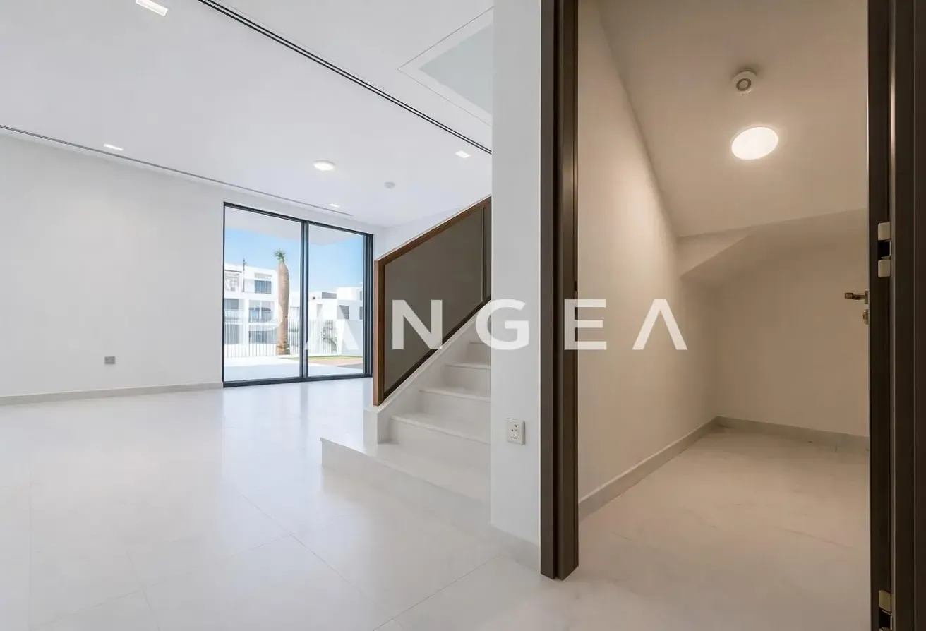 Only unit with Pool | Green Belt | Corner Unit
