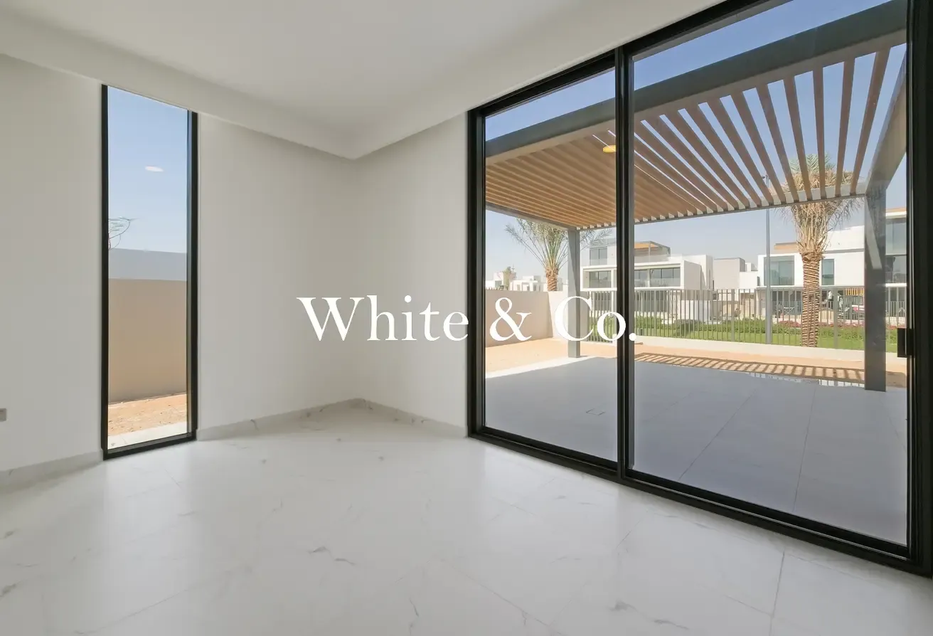 On The Park | Ideal Location | Area Expert