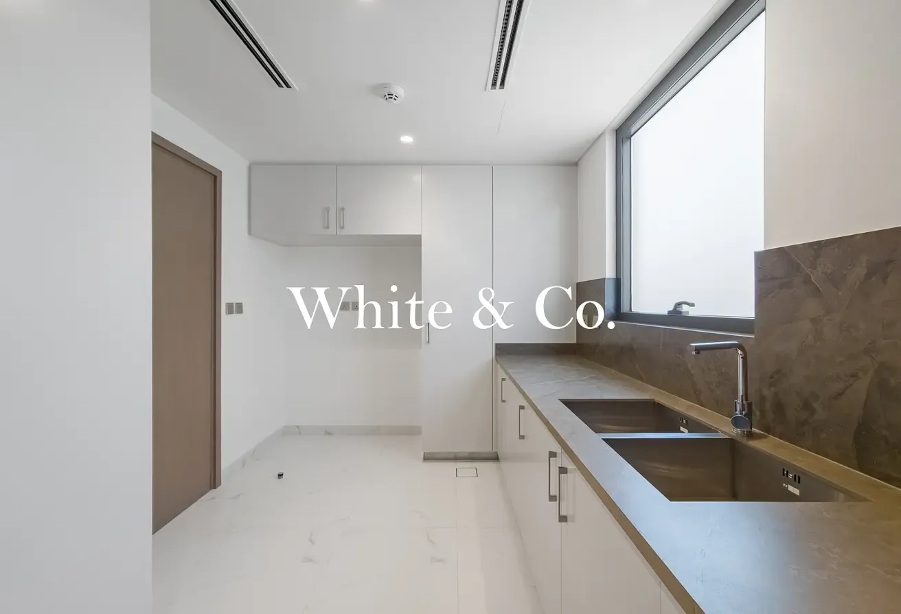 On The Park | Ideal Location | Area Expert