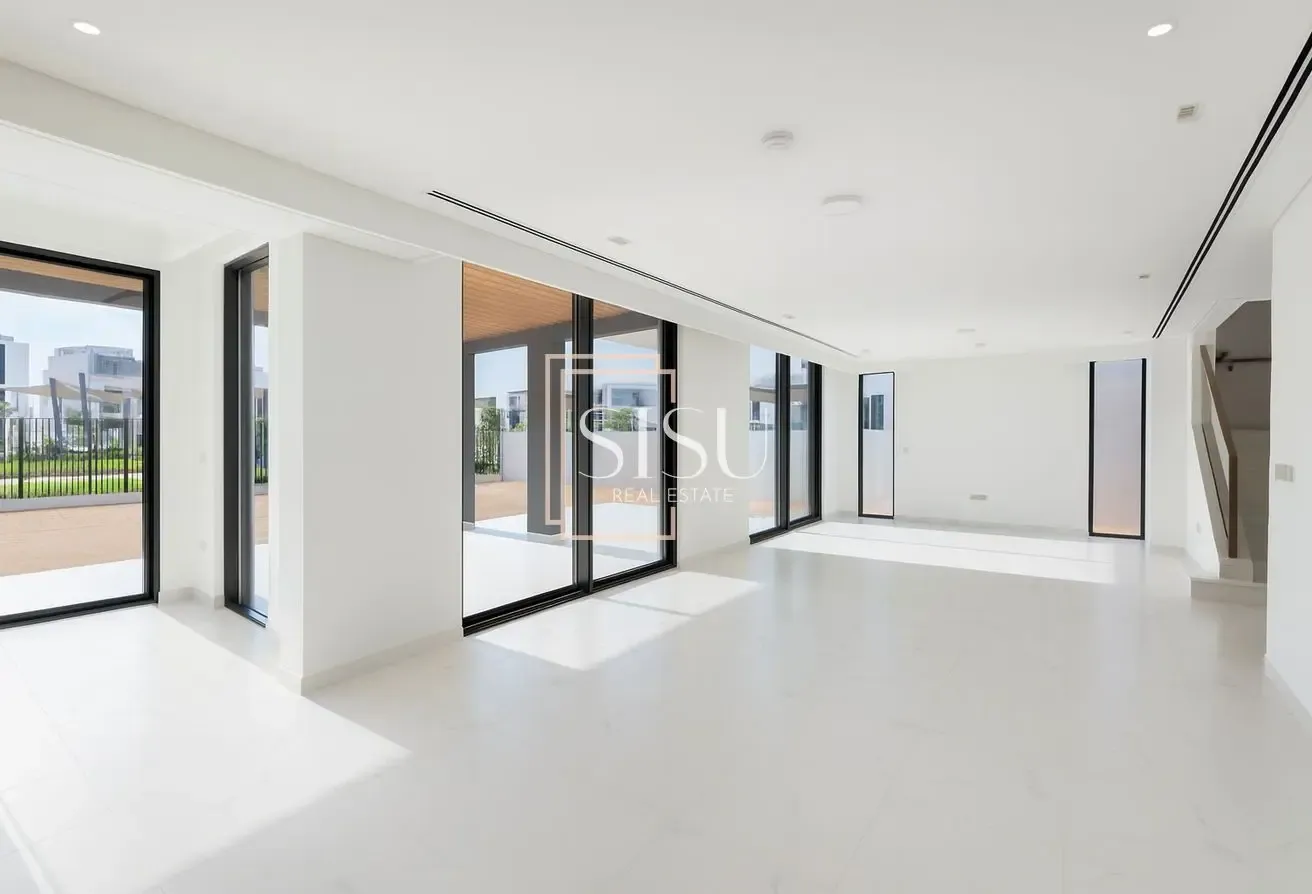 Pool Facing | Serious Seller | Exclusive