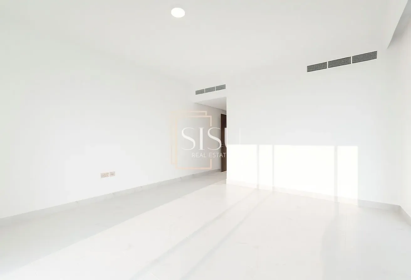 Pool Facing | Serious Seller | Exclusive