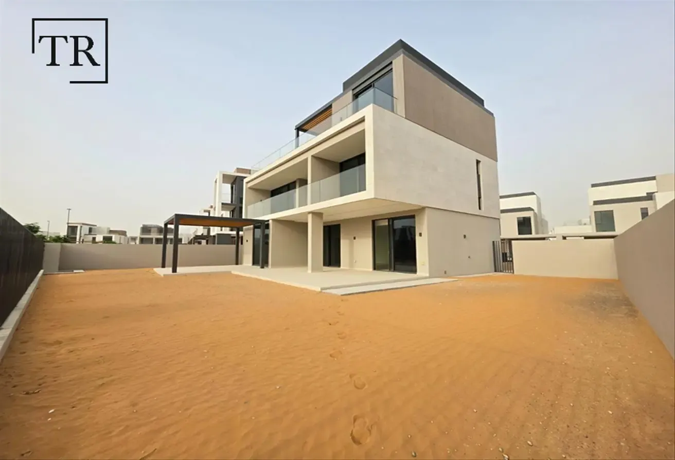 Investor Deal |Big Plot| Architecturally Designed