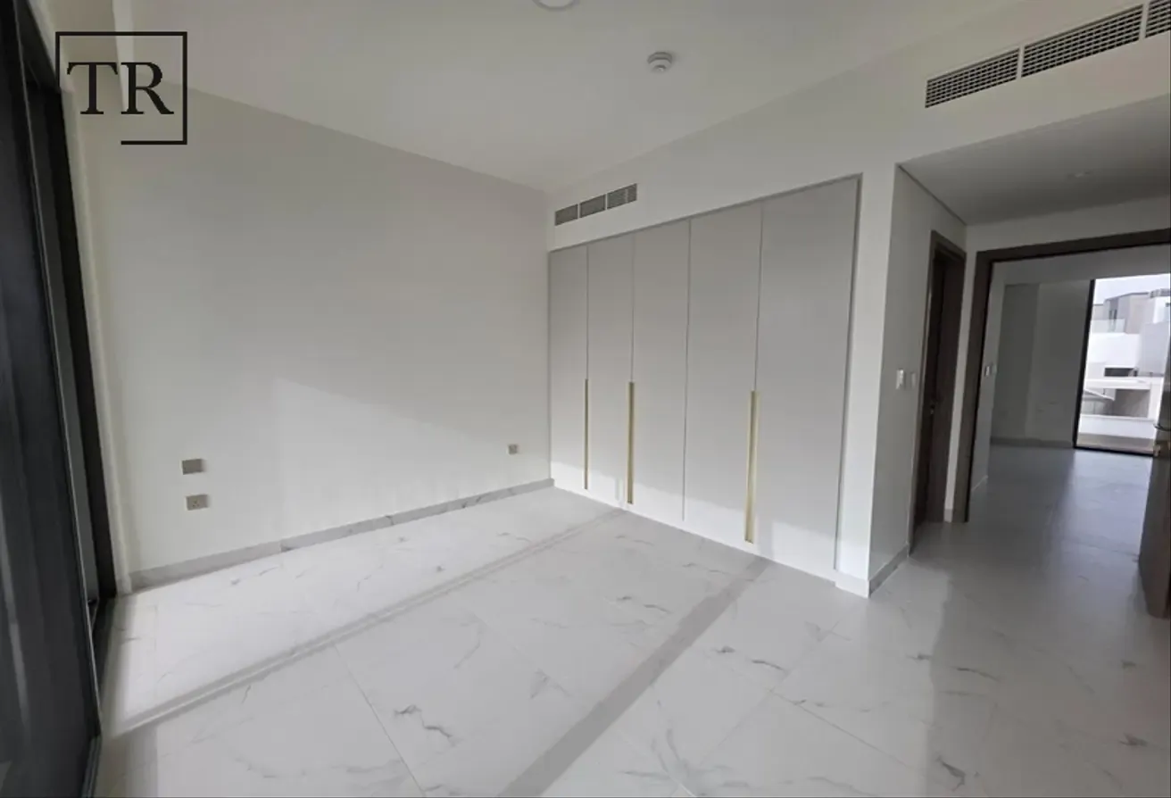 Investor Deal |Big Plot| Architecturally Designed