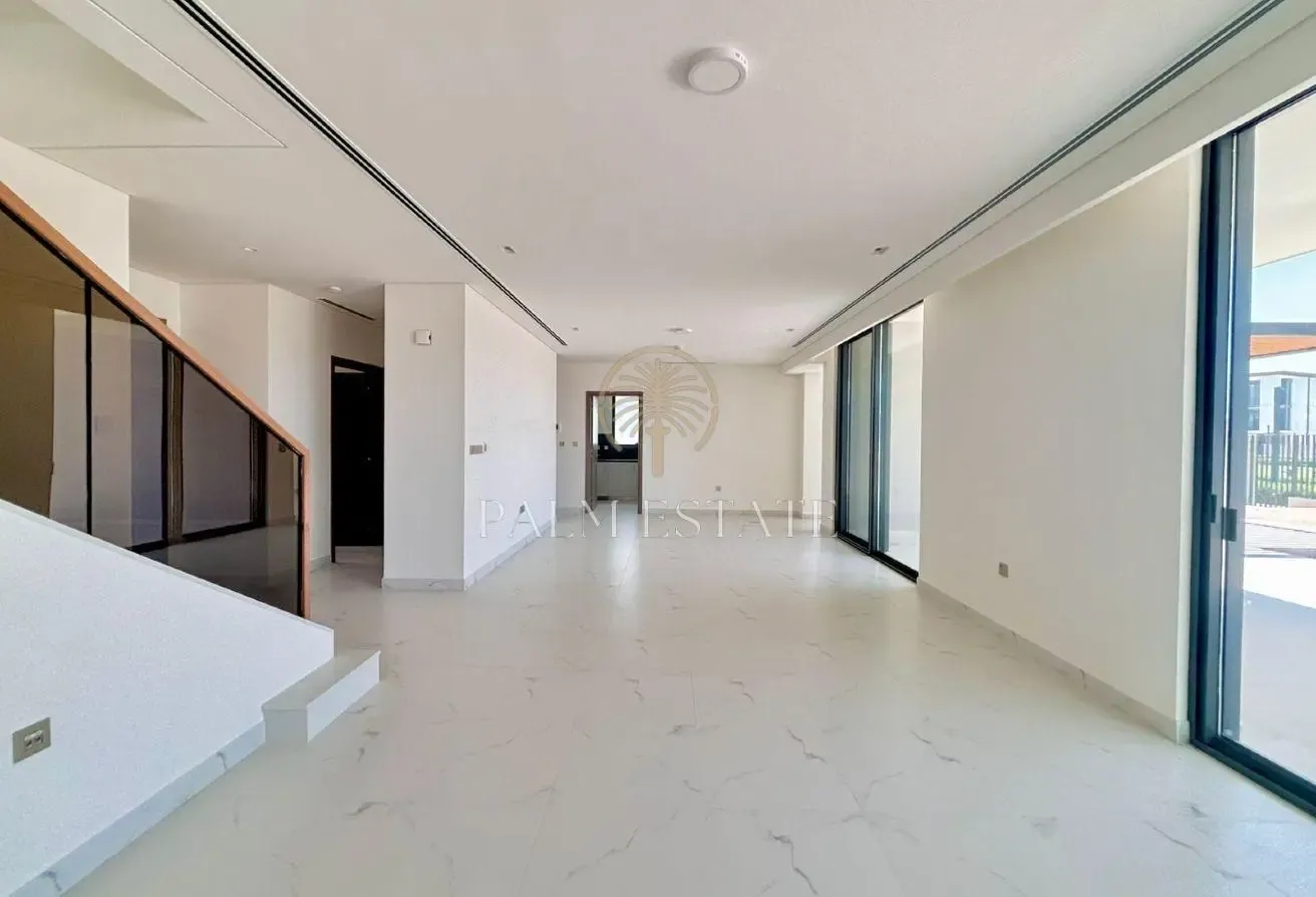 Classy Finishes | Large Plot | Prime Location