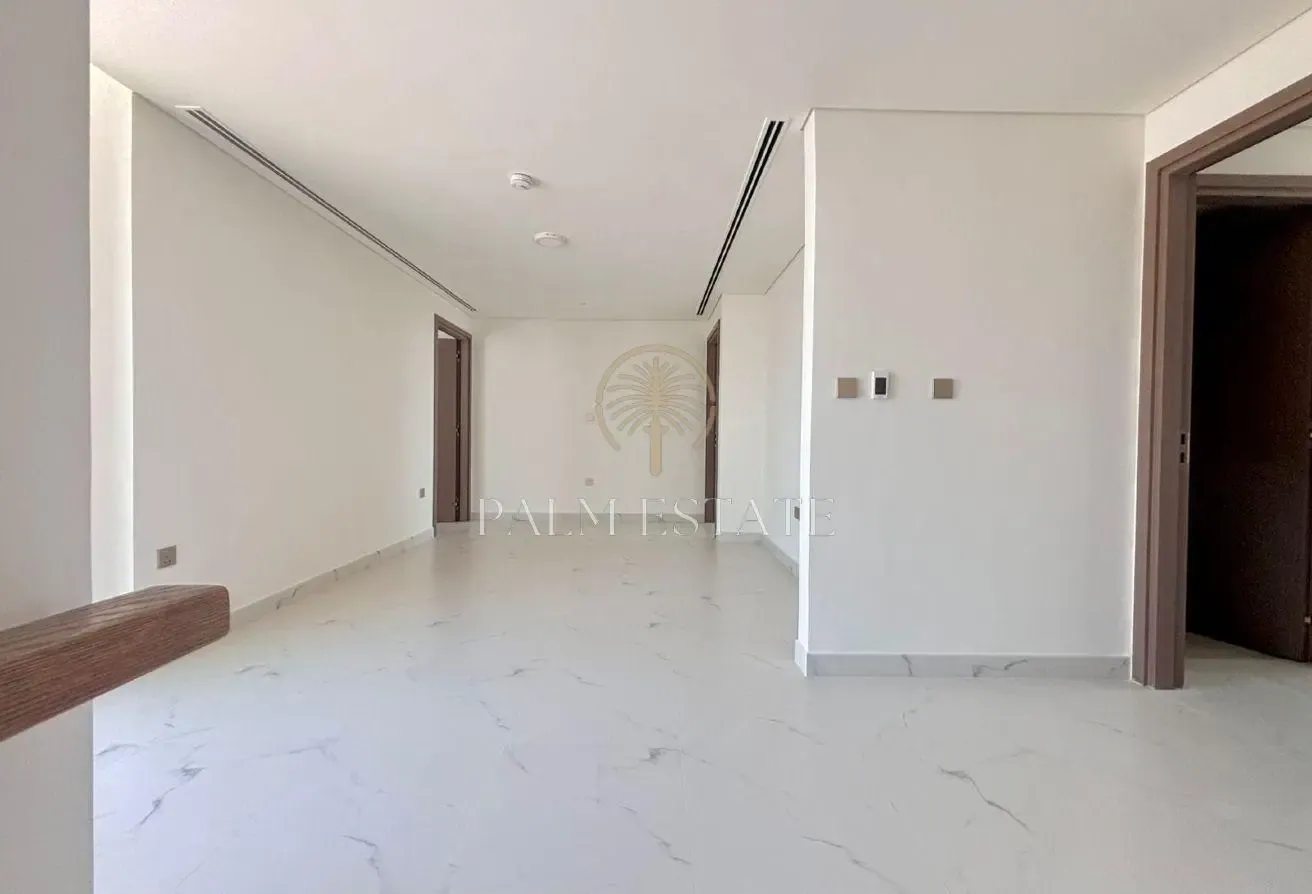 Classy Finishes | Large Plot | Prime Location