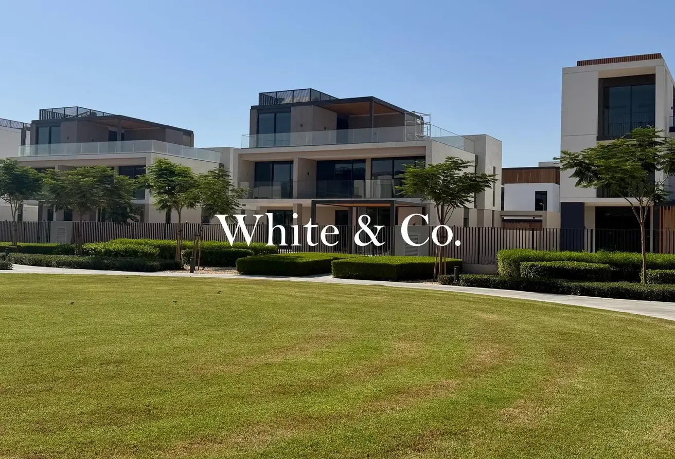 Park, Pool and Gym Backing | 5 Bed Type B