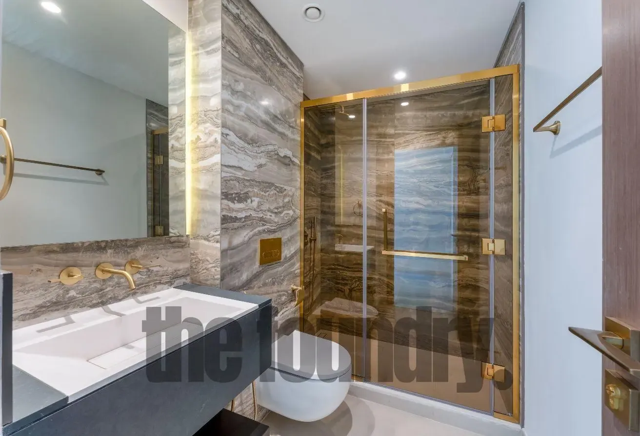 Stunning 5-Bed Corner Villa | Single Row | New