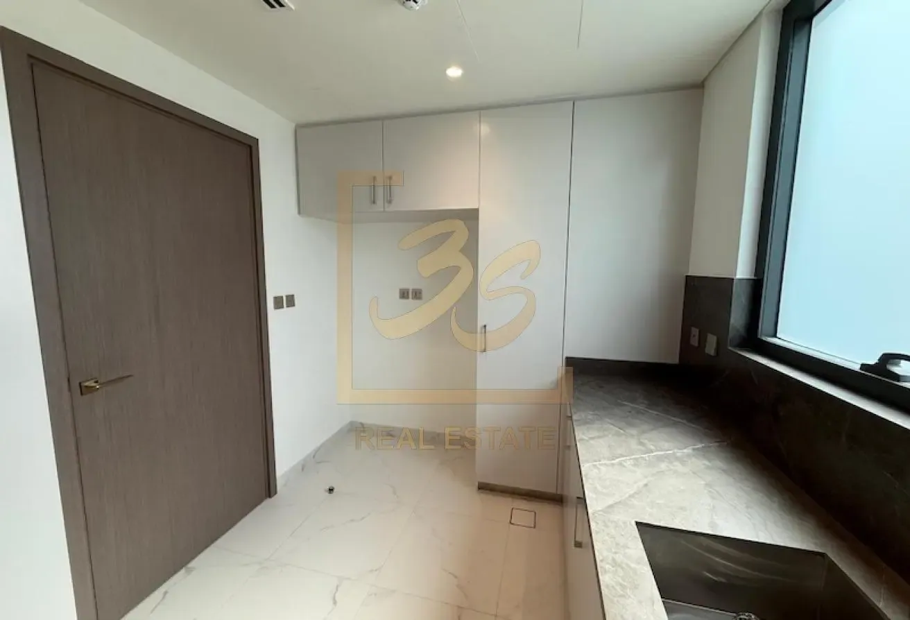 Backing Central Park | Type B | Negotiable