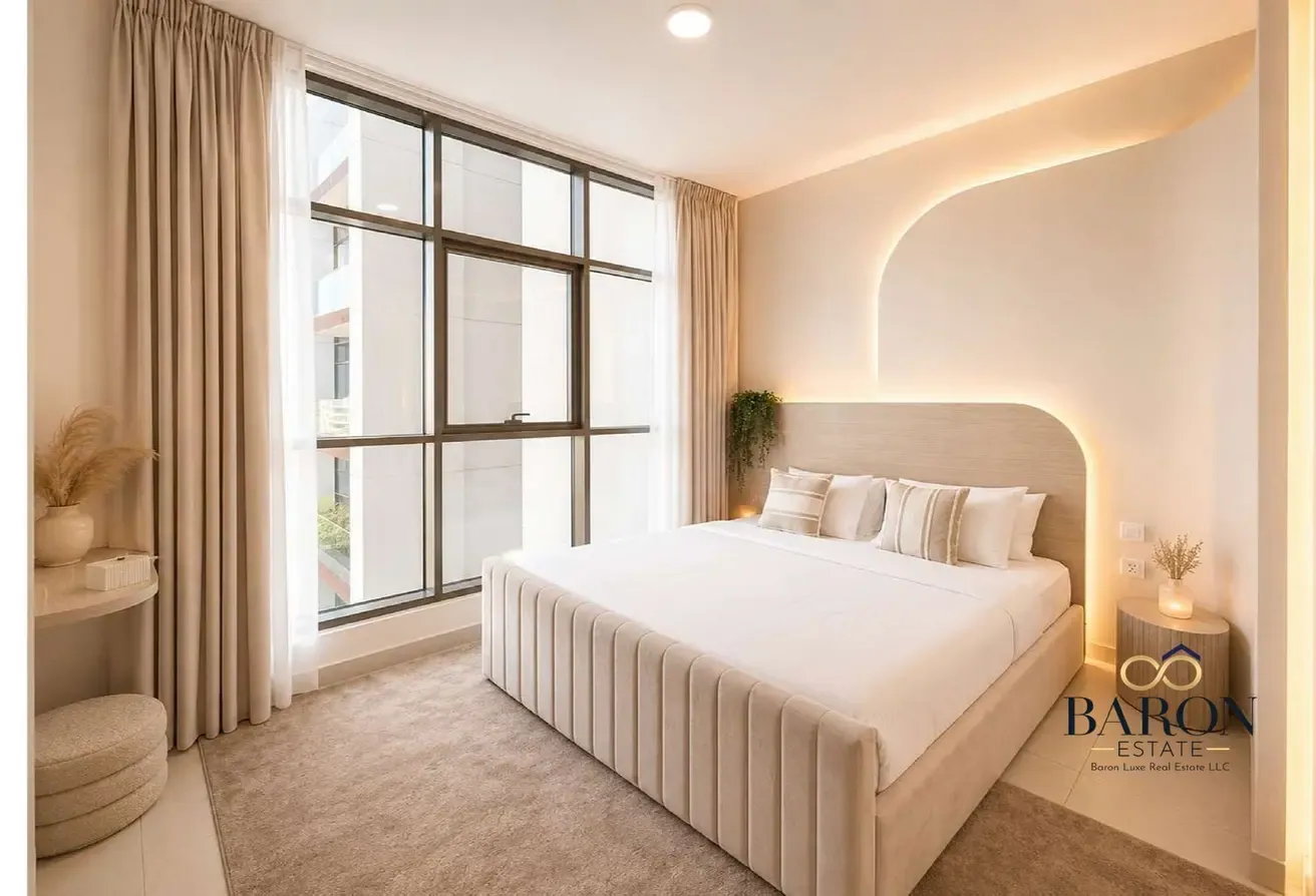 Upgraded | Park & Pool View | High Floor