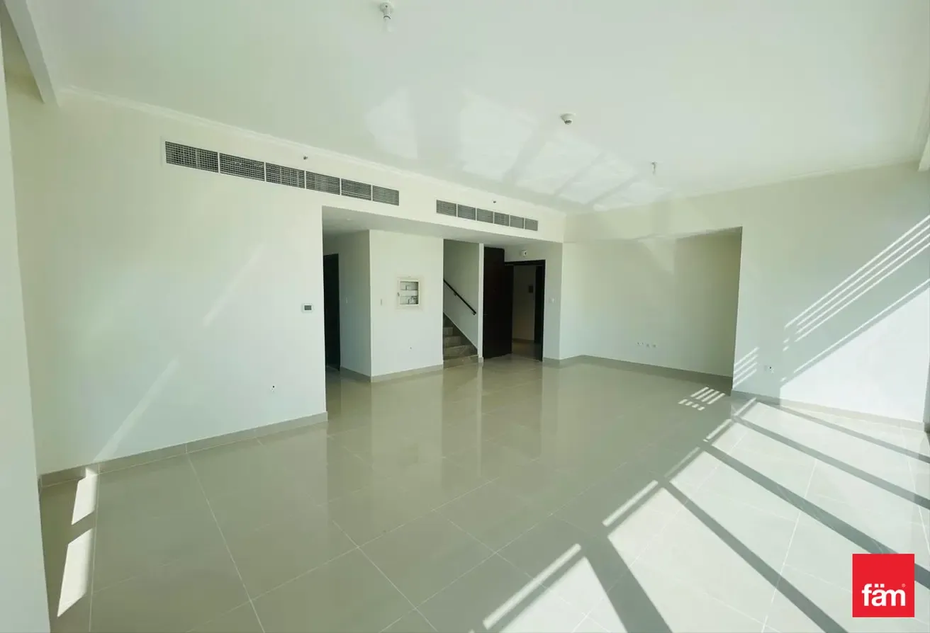 Park View | 3 Bedroom Duplex | Vacant | EMAAR