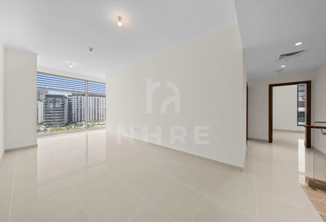 3 Bed+M | | Only For Buyers | Occupied-Unfurnished