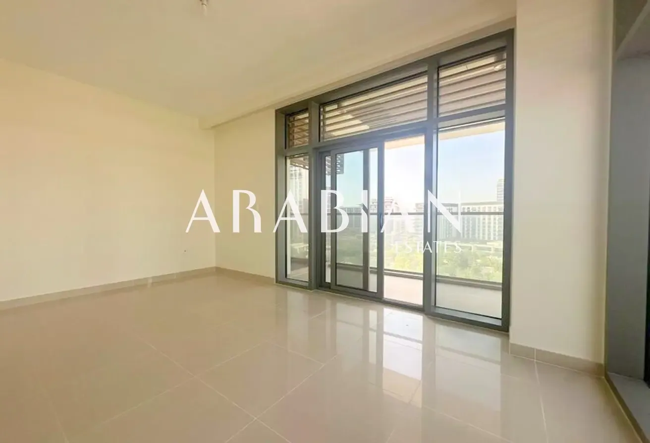 Vacant | Large Terrace | Full Park View