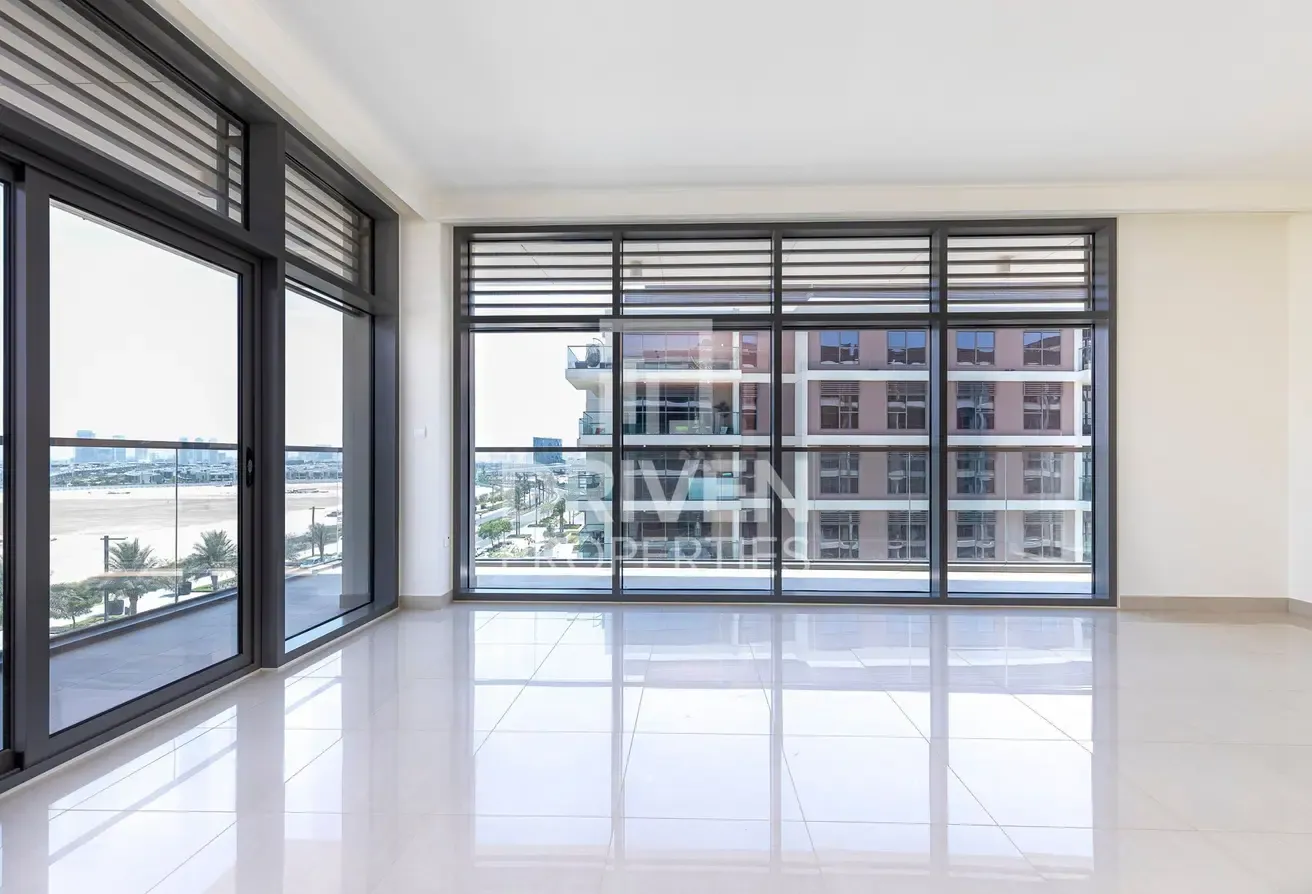 Unique Layout | Corner Unit | Community View