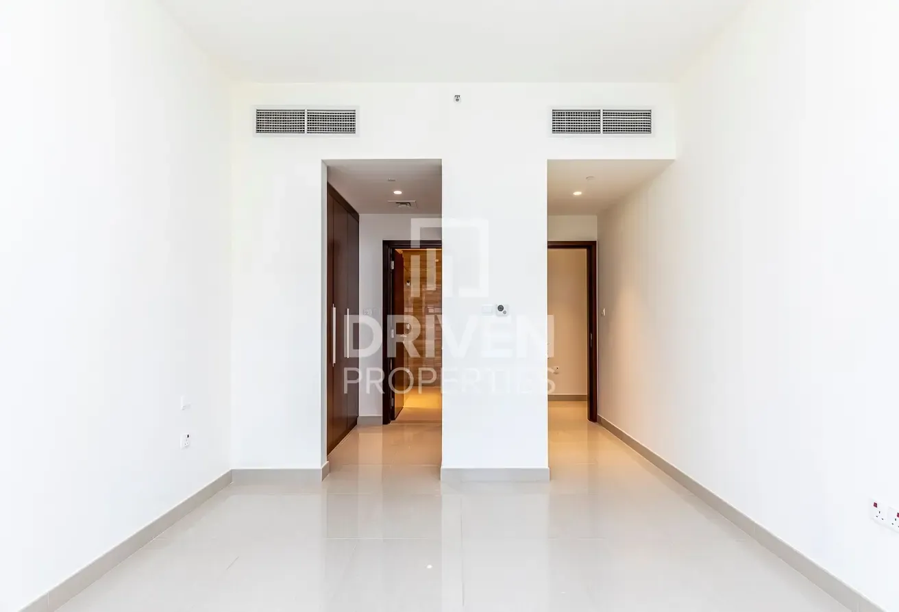 Unique Layout | Corner Unit | Community View